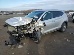 KM8J3CA4XJU760666 2018 HYUNDAI TUCSON