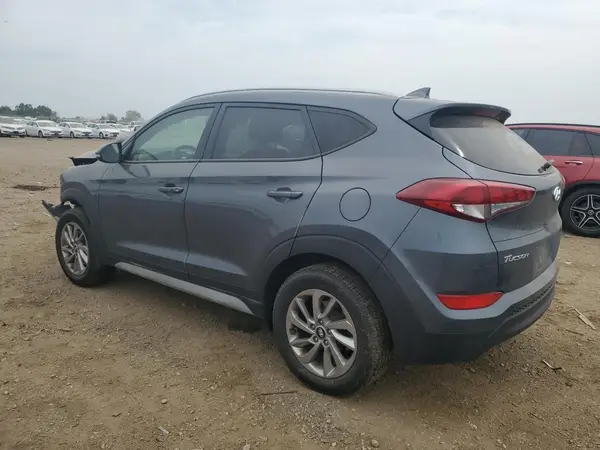 KM8J3CA4XJU764250 2018 HYUNDAI TUCSON - Image 2