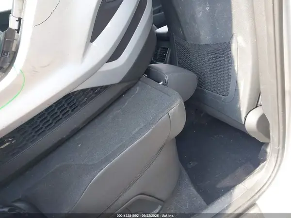 KM8J3CA4XJU766063 2018 HYUNDAI TUCSON - Image 8