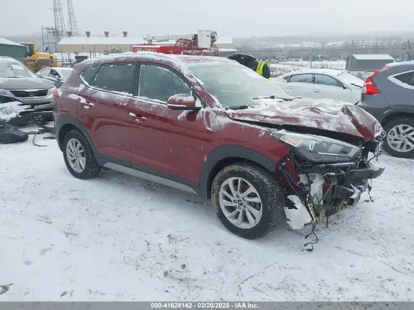 KM8J3CA4XJU774261 2018 HYUNDAI TUCSON - Image 1