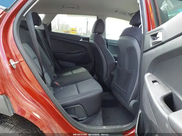 KM8J3CA4XJU800597 2018 HYUNDAI TUCSON - Image 8