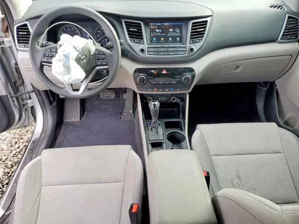 KM8J3CA4XJU825466 2018 HYUNDAI TUCSON - Image 8