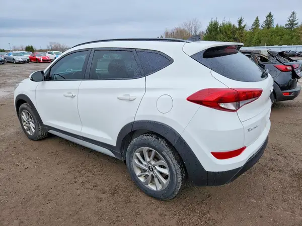 KM8J3CA4XJU829128 2018 HYUNDAI TUCSON - Image 2
