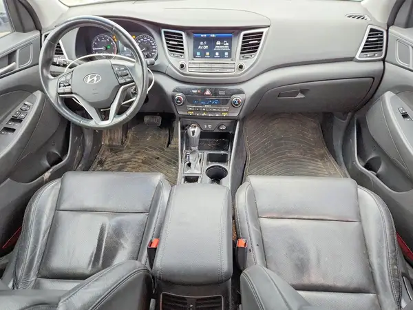 KM8J3CA4XJU829128 2018 HYUNDAI TUCSON - Image 8