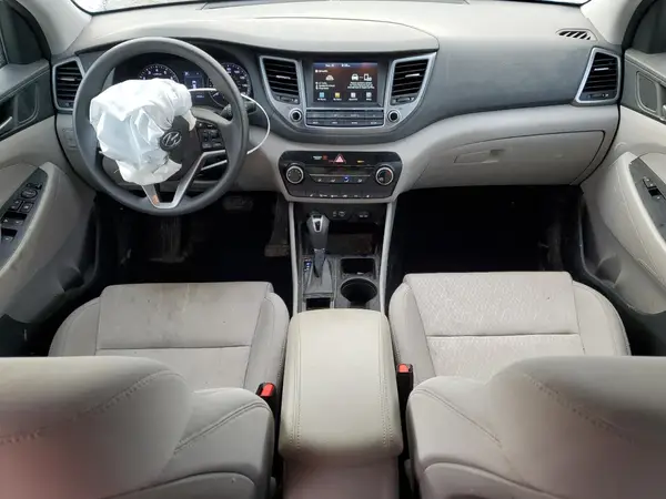 KM8J3CA4XJU836452 2018 HYUNDAI TUCSON - Image 8