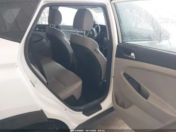 KM8J3CA4XKU000836 2019 HYUNDAI TUCSON - Image 8