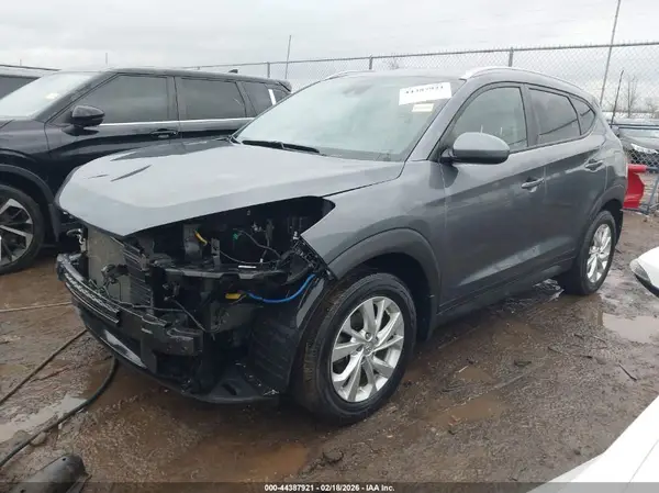 KM8J3CA4XKU013442 2019 HYUNDAI TUCSON - Image 2