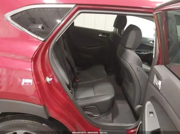 KM8J3CA4XKU020469 2019 HYUNDAI TUCSON - Image 8