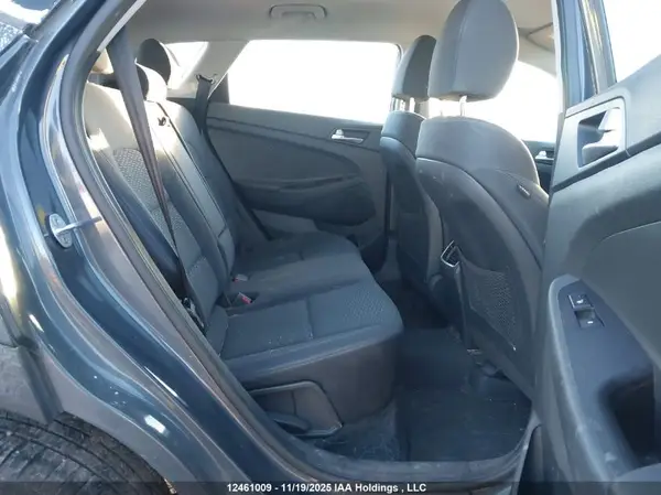 KM8J3CA4XKU020553 2019 HYUNDAI TUCSON - Image 8