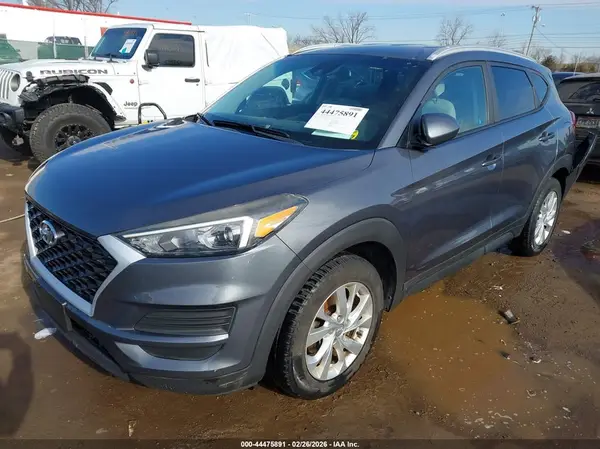 KM8J3CA4XKU035960 2019 HYUNDAI TUCSON - Image 2