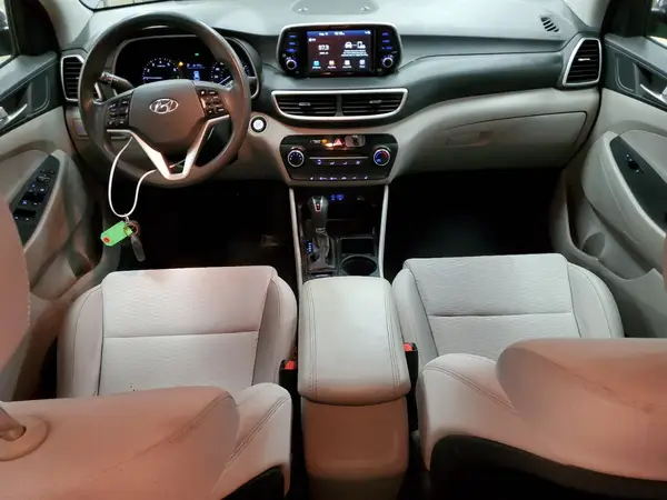 KM8J3CA4XKU057747 2019 HYUNDAI TUCSON - Image 8