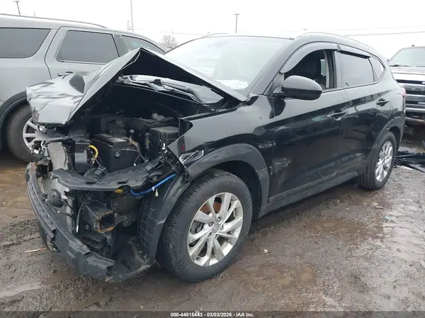 KM8J3CA4XKU059997 2019 HYUNDAI TUCSON - Image 2