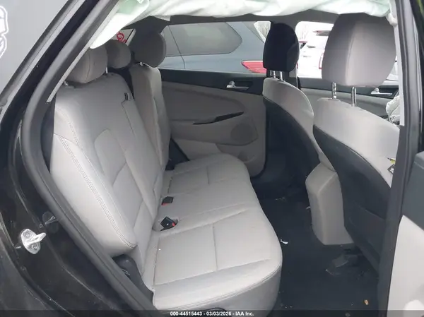 KM8J3CA4XKU059997 2019 HYUNDAI TUCSON - Image 8