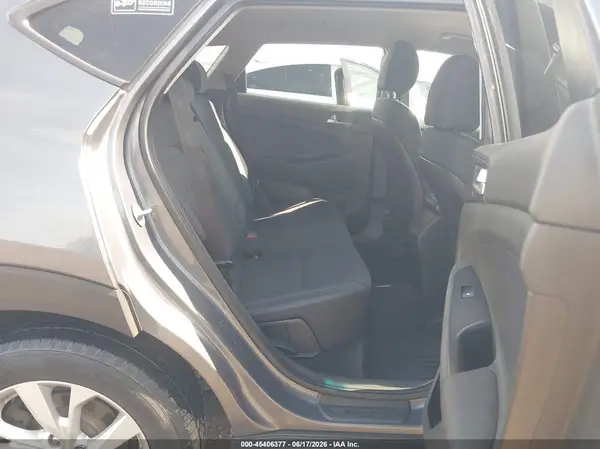 KM8J3CA4XKU077111 2019 HYUNDAI TUCSON - Image 8