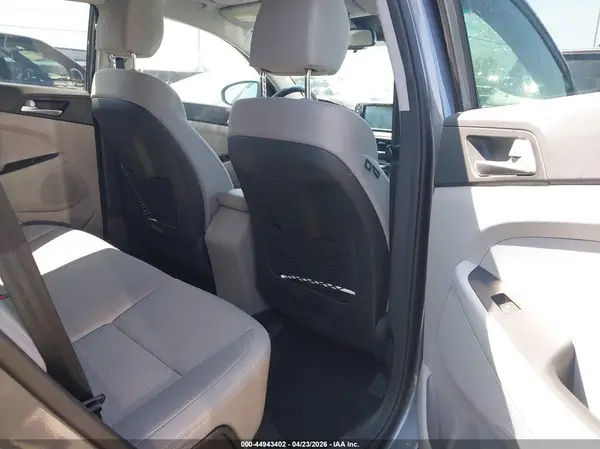 KM8J3CA4XKU946211 2019 HYUNDAI TUCSON - Image 8