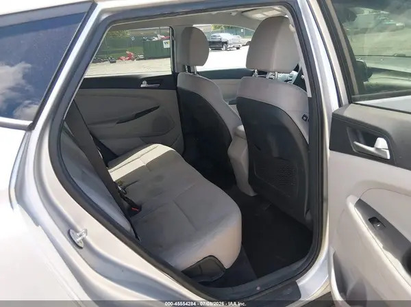 KM8J3CA4XKU967348 2019 HYUNDAI TUCSON - Image 8