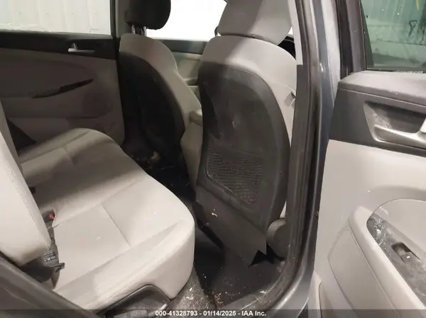 KM8J3CA4XKU999300 2019 HYUNDAI TUCSON - Image 8