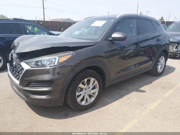 KM8J3CA4XLU089180 2020 HYUNDAI TUCSON - Image 2