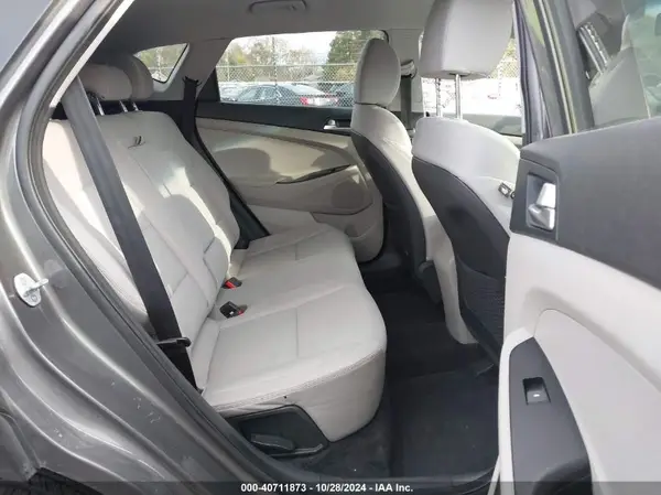 KM8J3CA4XLU142346 2020 HYUNDAI TUCSON - Image 8