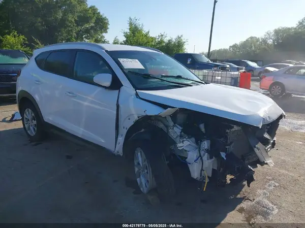 KM8J3CA4XLU145263 2020 HYUNDAI TUCSON - Image 1