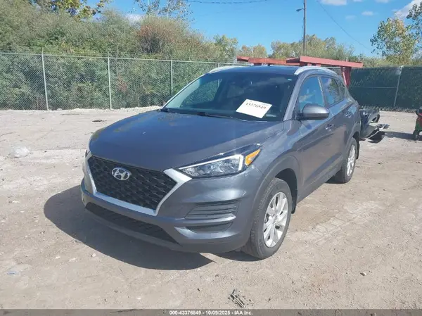 KM8J3CA4XMU287209 2021 HYUNDAI TUCSON - Image 2