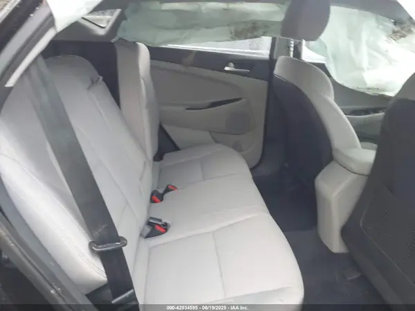 KM8J3CA4XMU359347 2021 HYUNDAI TUCSON - Image 8
