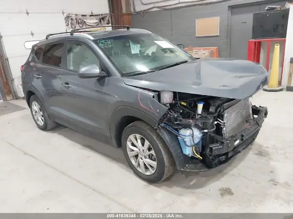 KM8J3CA4XMU396950 2021 HYUNDAI TUCSON - Image 1