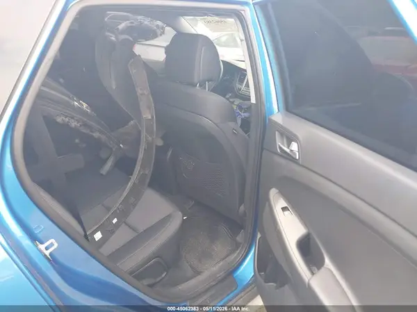 KM8J3CAL0JU697312 2018 HYUNDAI TUCSON - Image 8