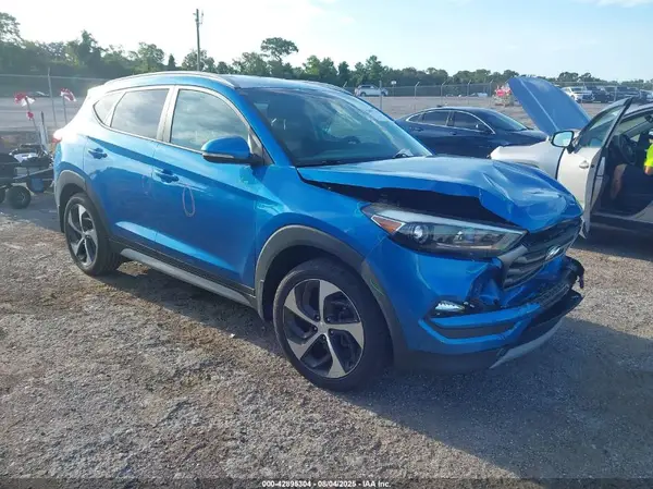 KM8J3CAL0JU699982 2018 HYUNDAI TUCSON - Image 1