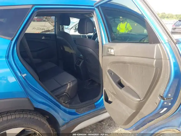 KM8J3CAL0JU699982 2018 HYUNDAI TUCSON - Image 8
