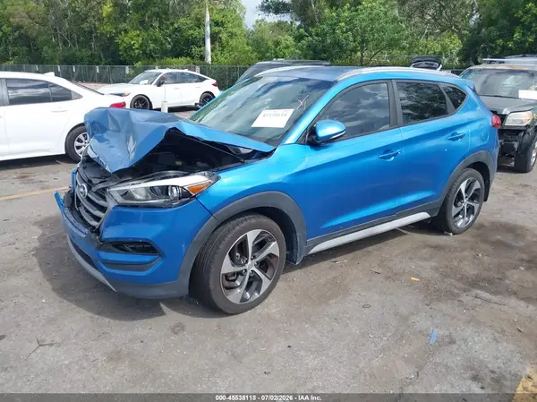 KM8J3CAL0JU739543 2018 HYUNDAI TUCSON - Image 2
