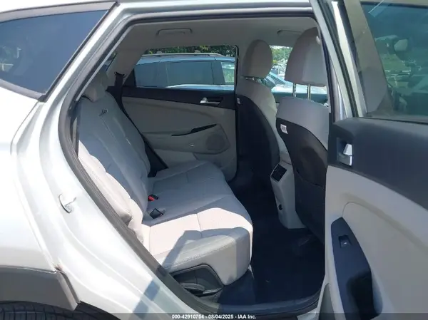 KM8J3CAL0KU930199 2019 HYUNDAI TUCSON - Image 8