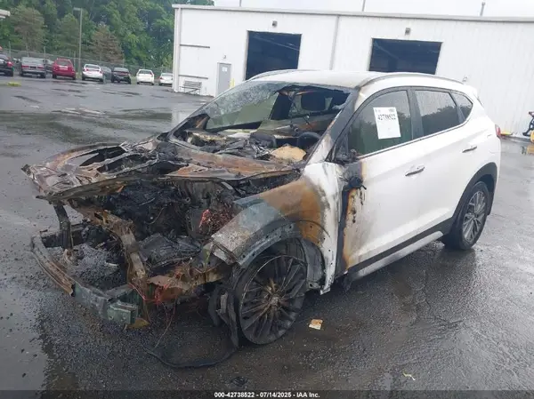KM8J3CAL0LU096520 2020 HYUNDAI TUCSON - Image 2