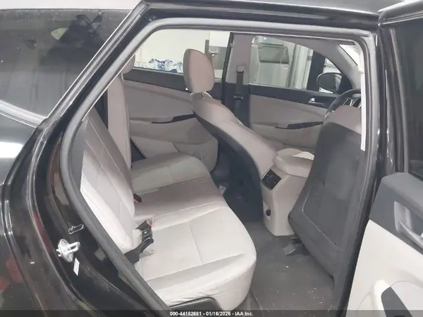 KM8J3CAL0MU335940 2021 HYUNDAI TUCSON - Image 8
