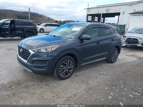 KM8J3CAL0MU397516 2021 HYUNDAI TUCSON - Image 2