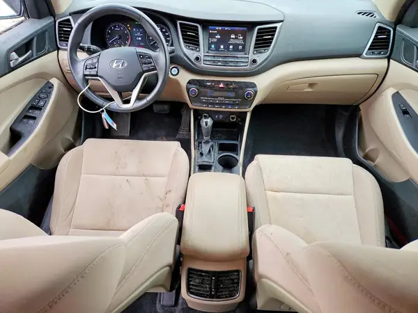 KM8J3CAL1JU691910 2018 HYUNDAI TUCSON - Image 8