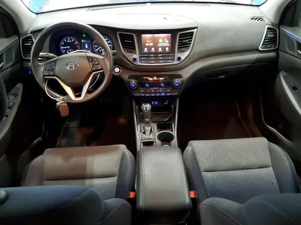 KM8J3CAL1JU737039 2018 HYUNDAI TUCSON - Image 8