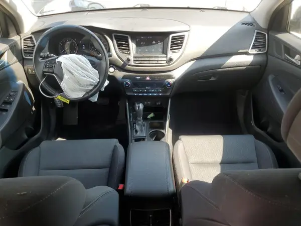 KM8J3CAL1JU799833 2018 HYUNDAI TUCSON - Image 8