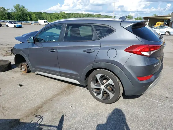KM8J3CAL1JU805968 2018 HYUNDAI TUCSON - Image 2