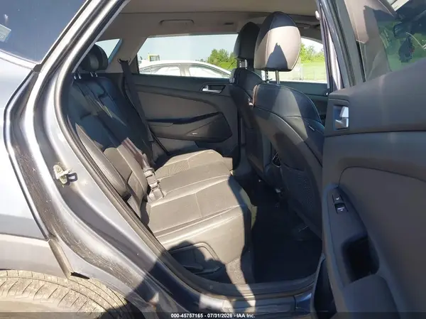 KM8J3CAL1KU071415 2019 HYUNDAI TUCSON - Image 8