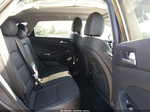 KM8J3CAL1KU839913 2019 HYUNDAI TUCSON - Image 8