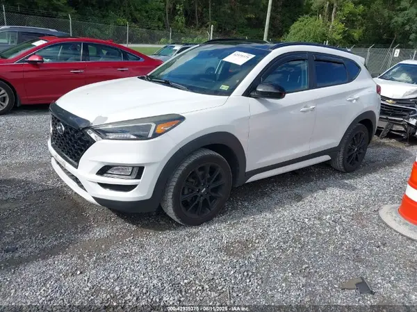 KM8J3CAL1KU967617 2019 HYUNDAI TUCSON - Image 2