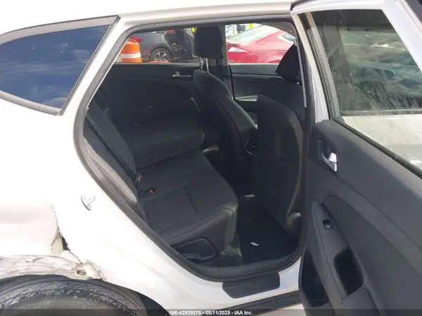 KM8J3CAL1KU967617 2019 HYUNDAI TUCSON - Image 8