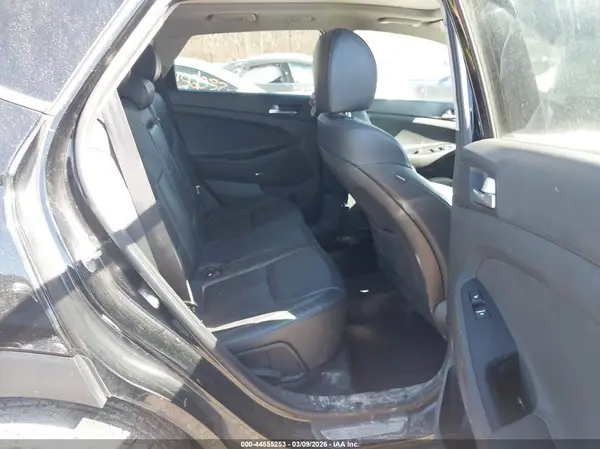 KM8J3CAL1KU994980 2019 HYUNDAI TUCSON - Image 8