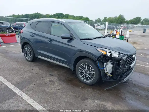 KM8J3CAL1MU328690 2021 HYUNDAI TUCSON - Image 1