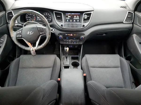 KM8J3CAL2JU734229 2018 HYUNDAI TUCSON - Image 8