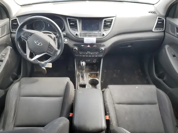 KM8J3CAL2JU752388 2018 HYUNDAI TUCSON - Image 8