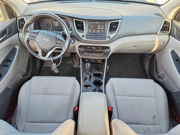 KM8J3CAL2JU782717 2018 HYUNDAI TUCSON - Image 8