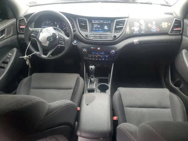 KM8J3CAL2JU796665 2018 HYUNDAI TUCSON - Image 8