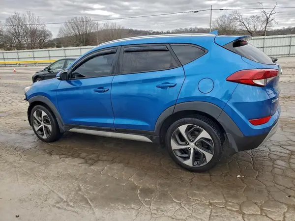 KM8J3CAL2JU826666 2018 HYUNDAI TUCSON - Image 2